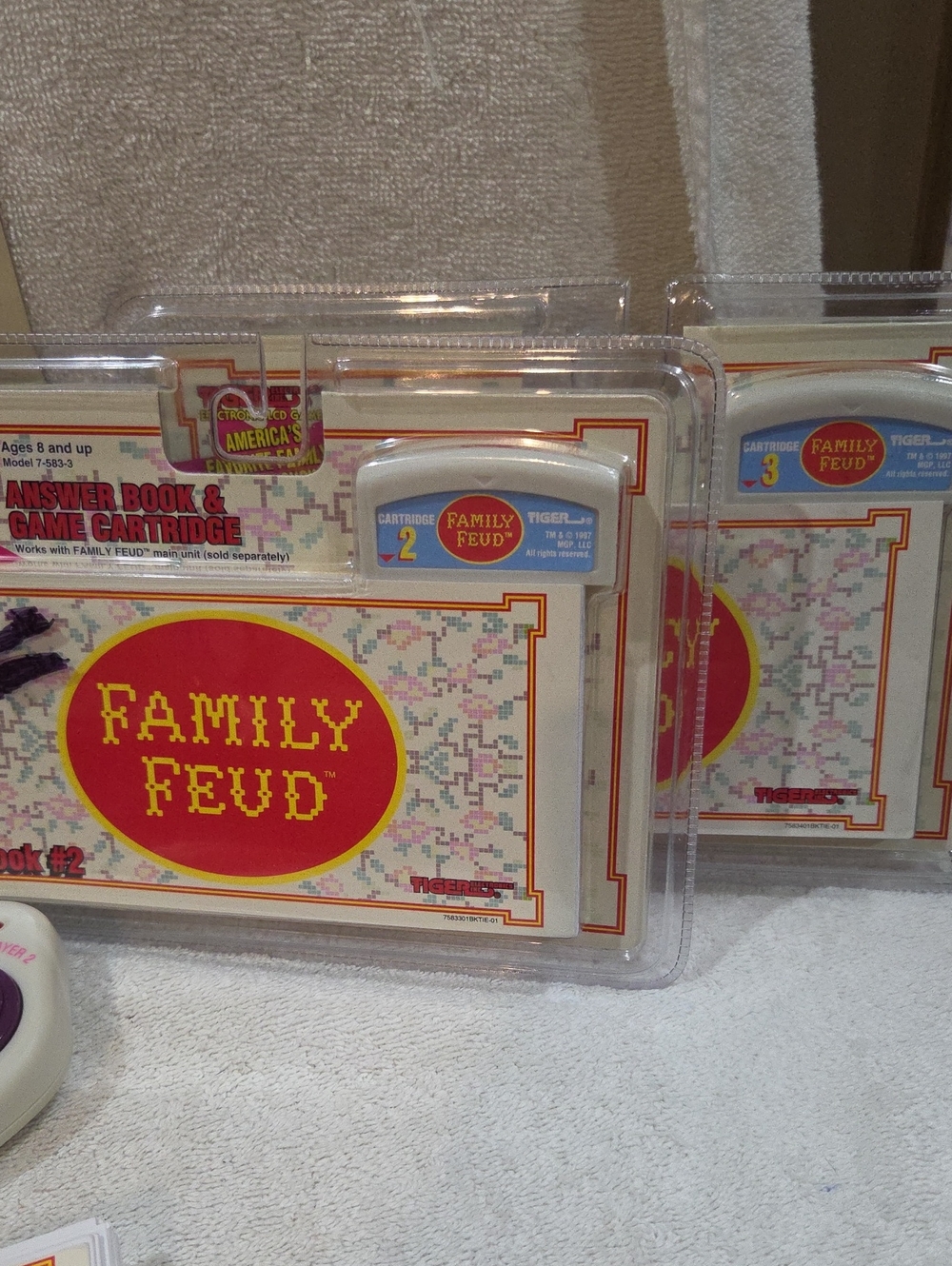 FAMILY FEUD GAME - Picture 3 of 5